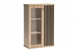 Mała witryna z lamelami...